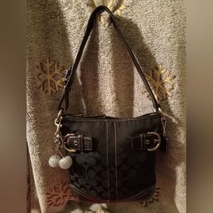 Vintage Black Coach Soho Slim Duffle Bag EUC
